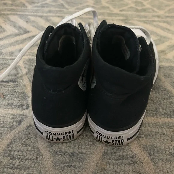 Converse All Stars Chuck Taylor’s Sz 6 - Picture 5 of 6